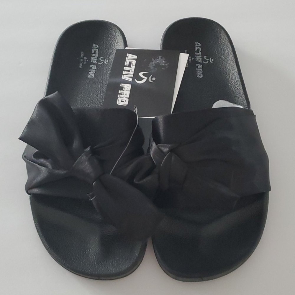 🆕️  Activ Pro Satin Bow Slip-on